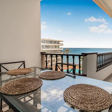 Aguila Playa Escape Apartamento *