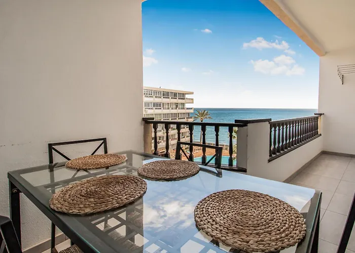 Aguila Playa Escape Apartment *