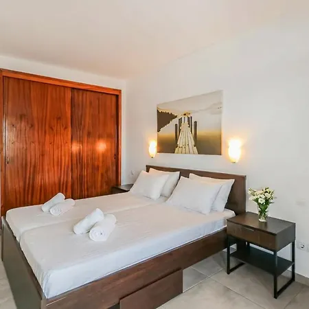 Aguila Playa Escape *