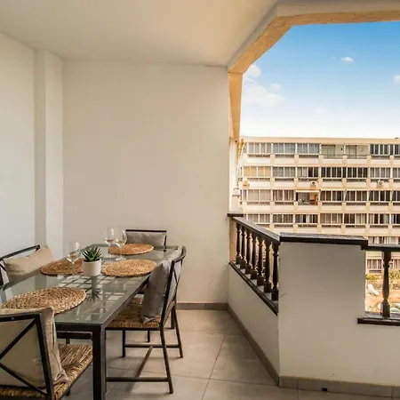 Aguila Playa Escape Apartment *